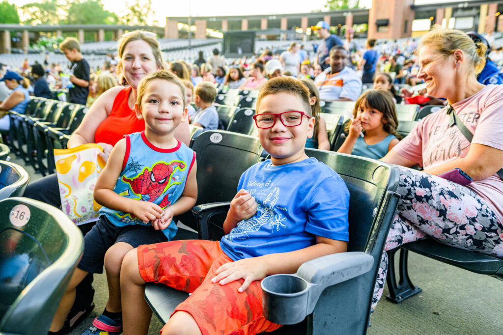 Starlight Theatre Kansas City - Broadway, Concerts & Engagement